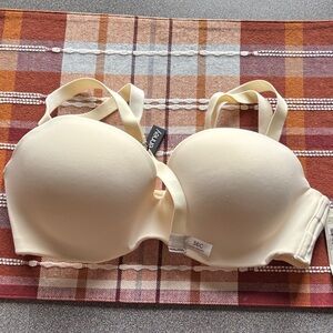 Ambrielle Cream Women's Bra multiple ways/ strapless